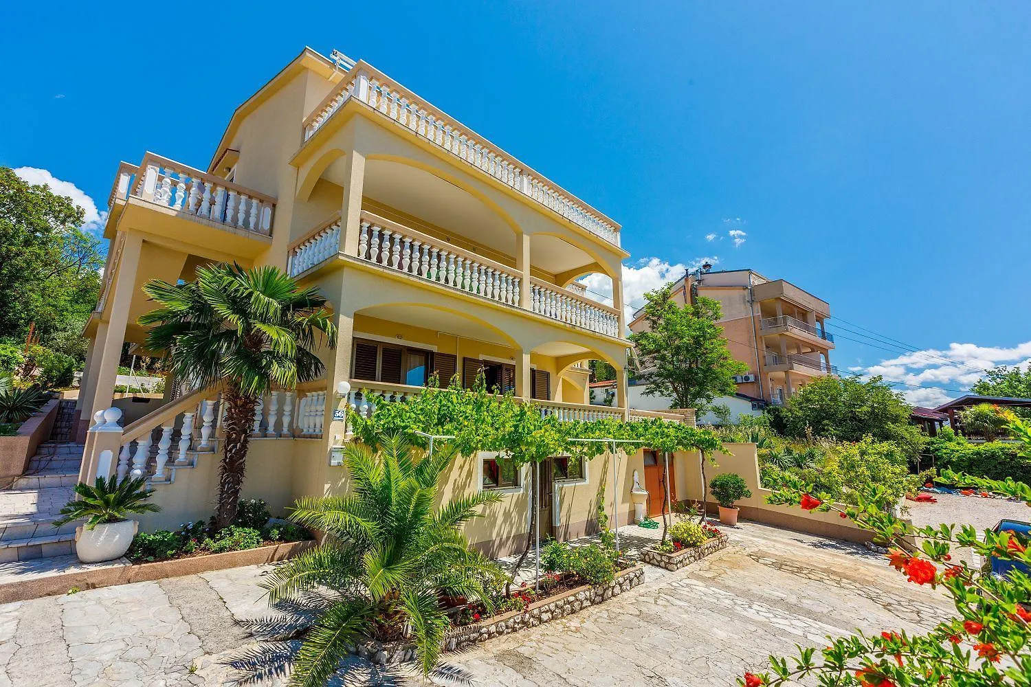Meerblick Apartment 300 Meter Zum Strand Dramalj 0*,  Croatia